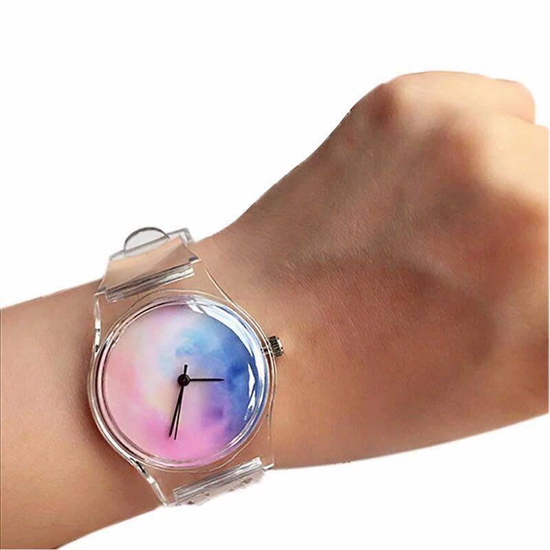 Gradient Color Wristwatch